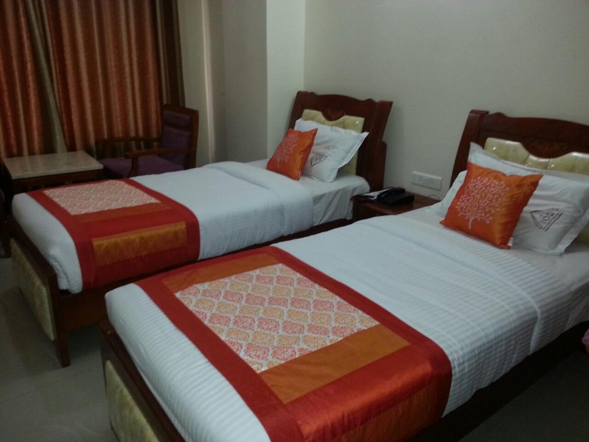 Hotel Shrivalli Residency Chennai Exteriör bild